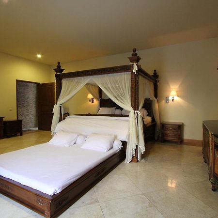 Griya Desa Hotel & Pool Sleman  Buitenkant foto